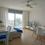 Apartamento En Primera Linea De La Playa Apartmán *
